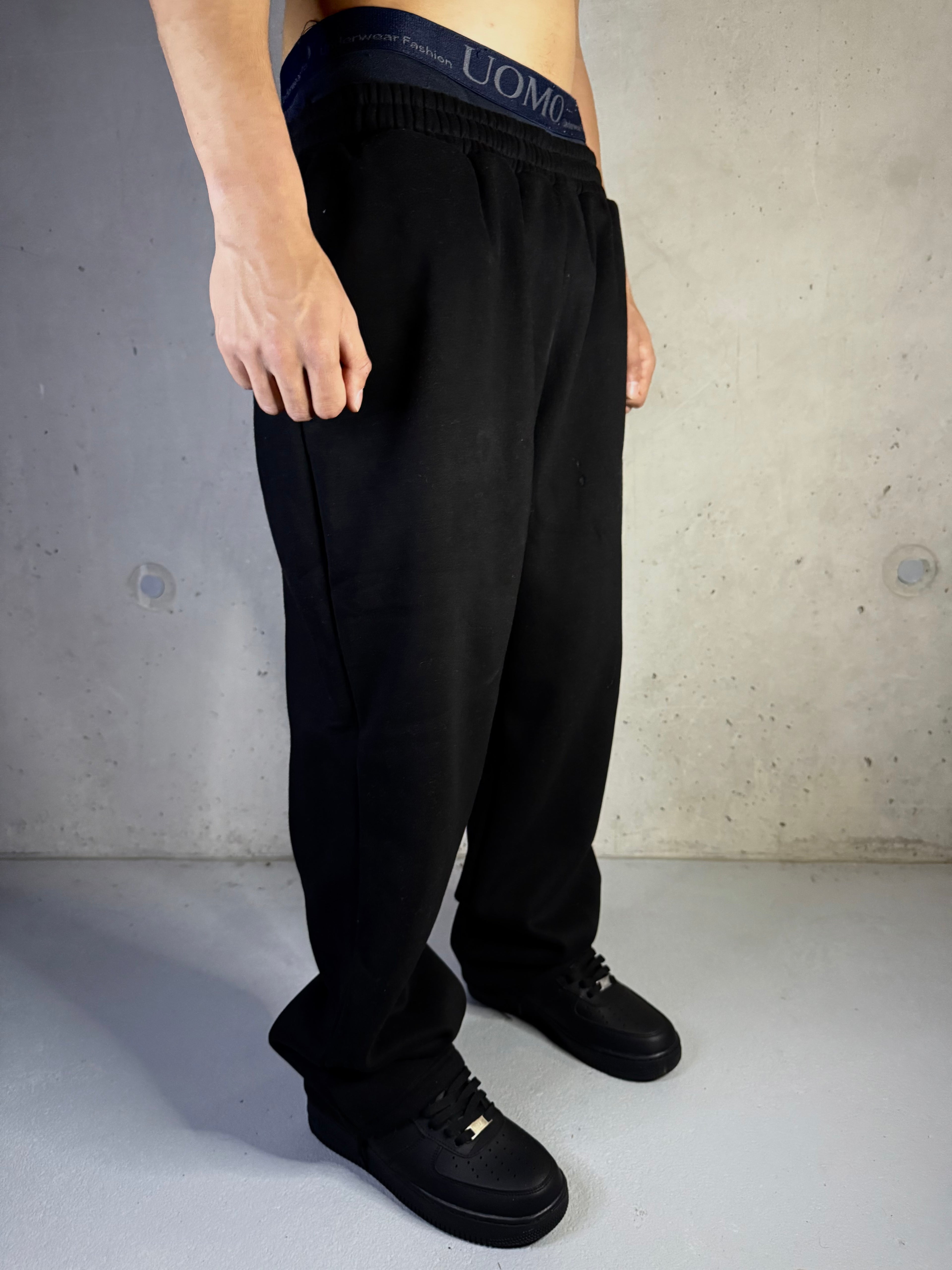 (1 week preorder) Portugal Joggers Black