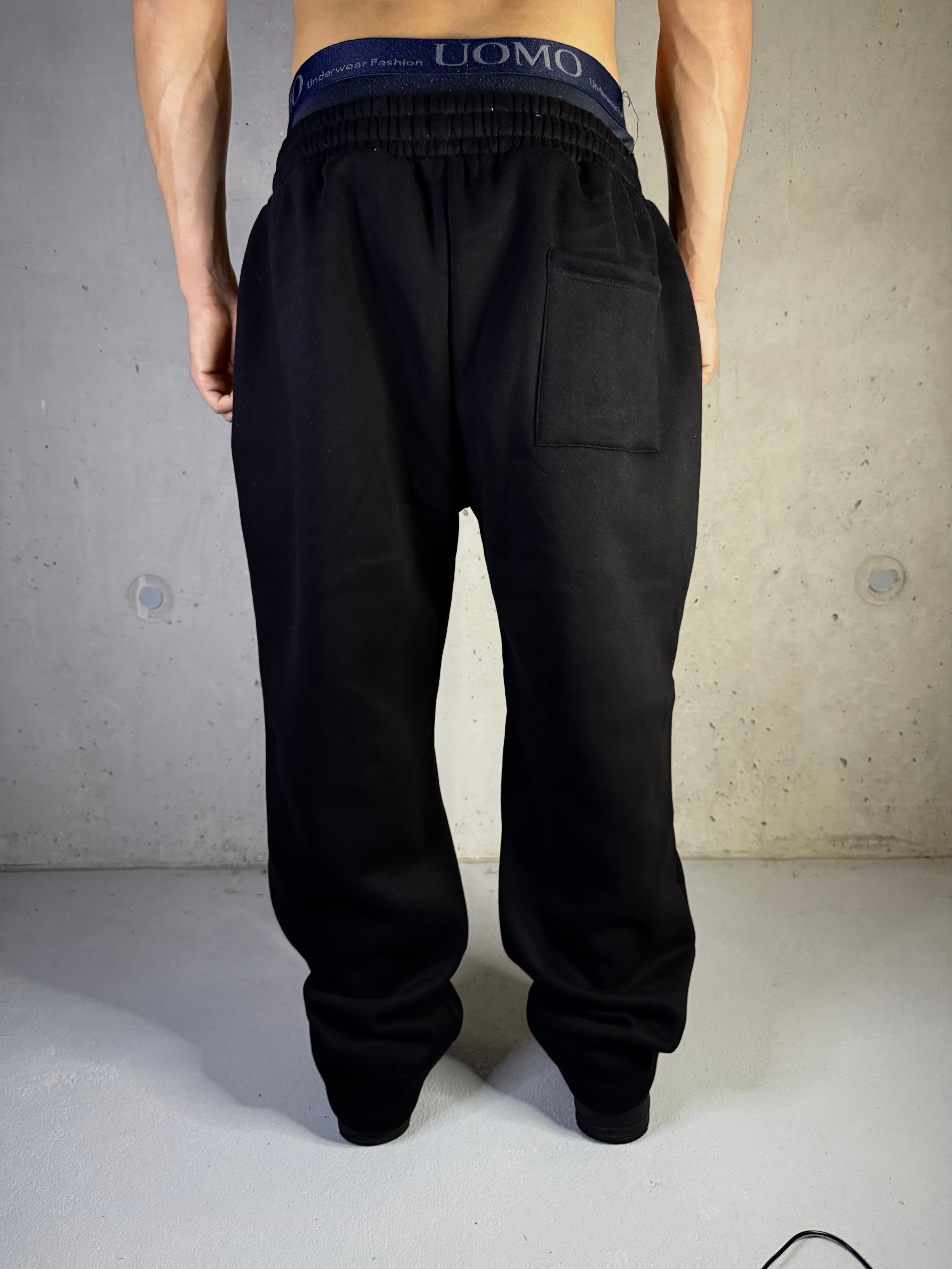 (1 week preorder) Portugal Joggers Black